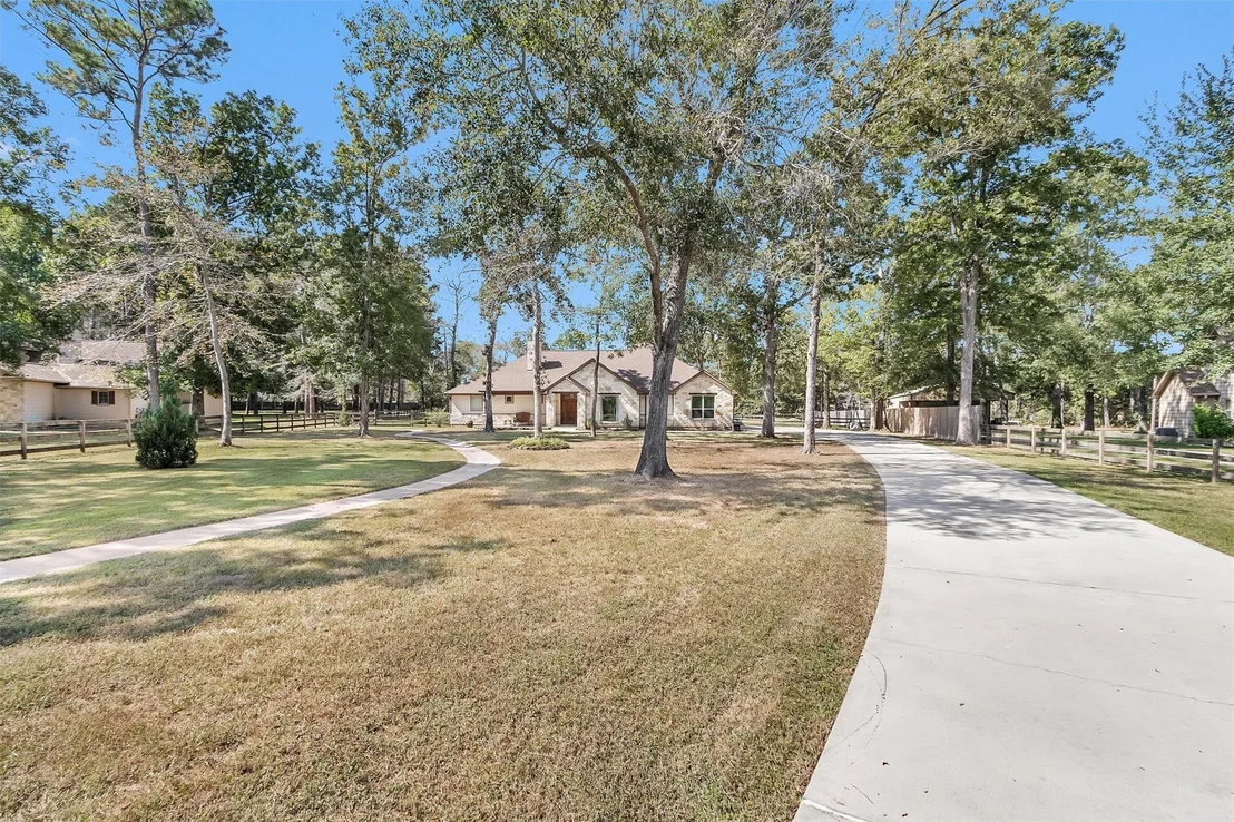 Photo of 11498 Oak Springs Drive