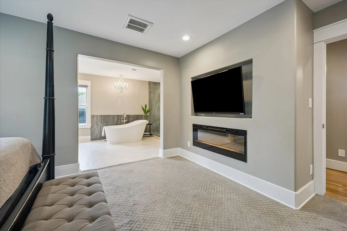 Photo of 4344 Clay Street