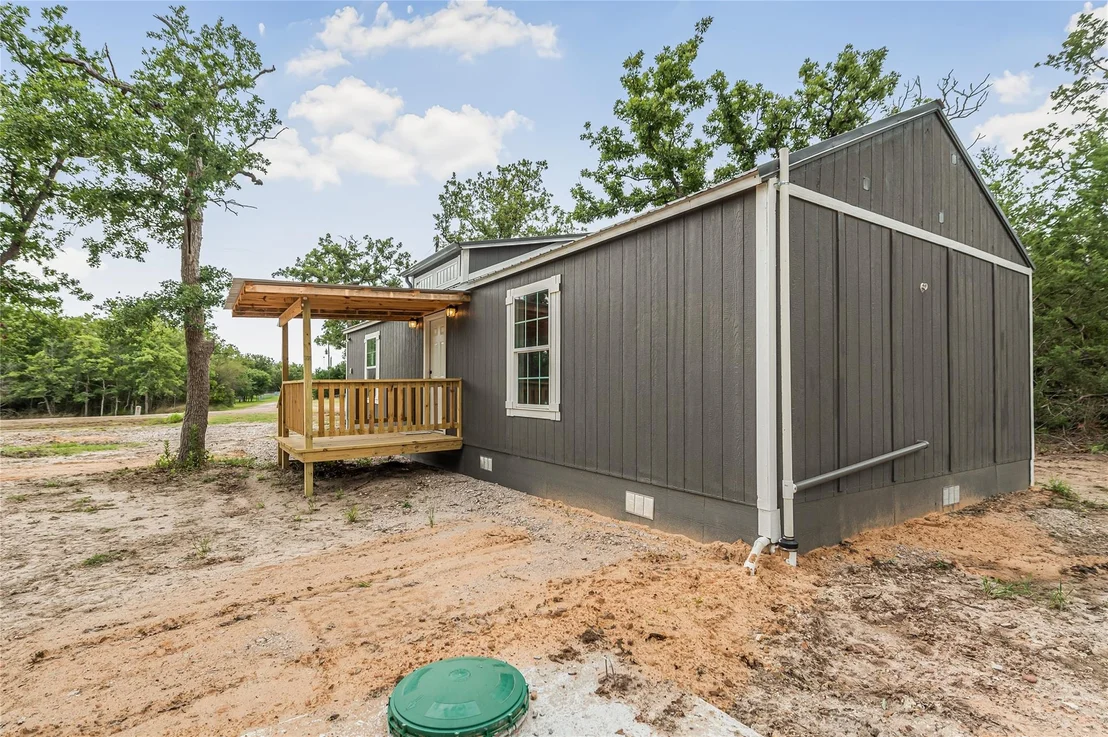 Photo of 405 Wilderness Road