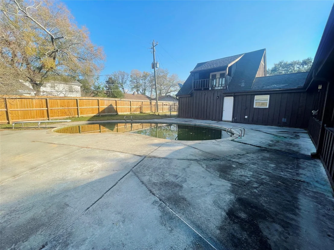 Photo of 443 Bayou View Drive