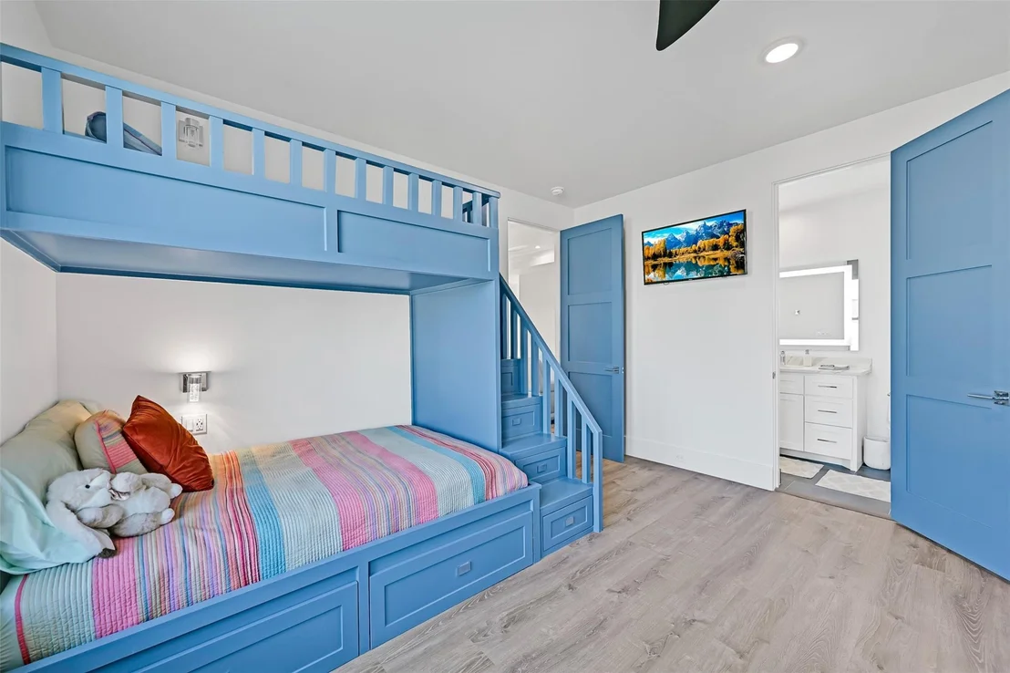 Photo of 3430 Treasure Circle