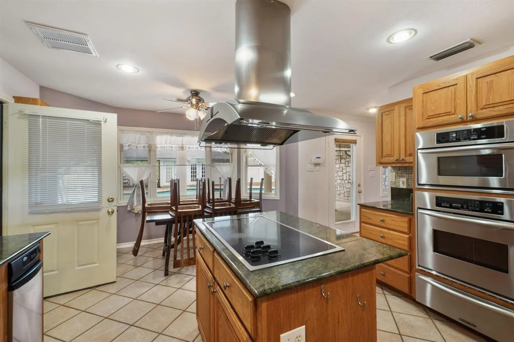 Photo of 6625 E Post Road