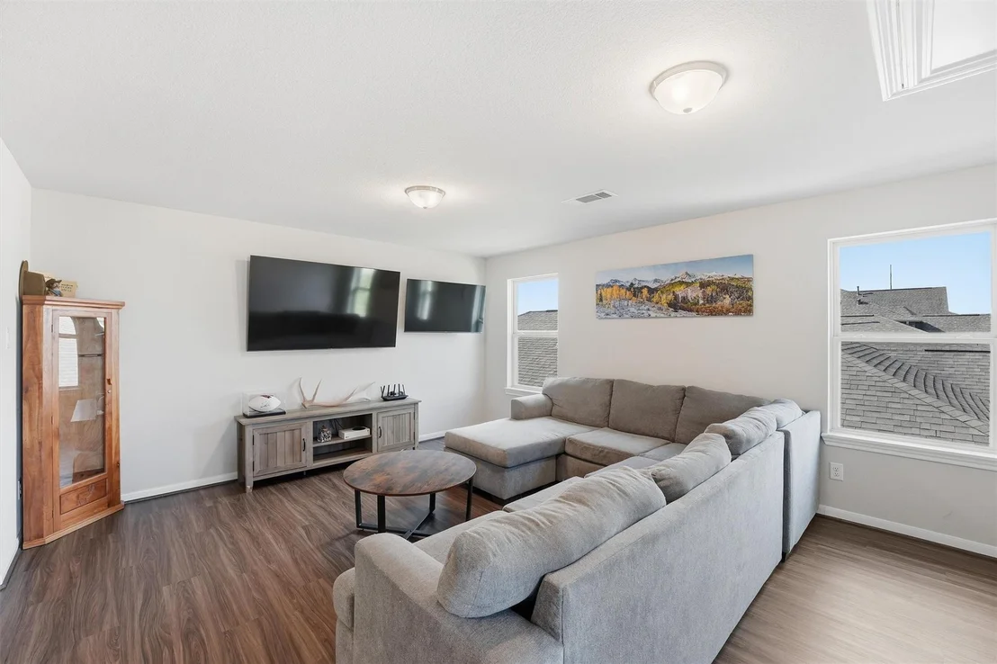 Photo of 2130 Shellbark Way