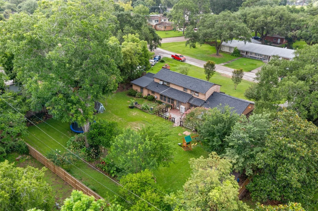 Photo of 1311 Lamar Drive