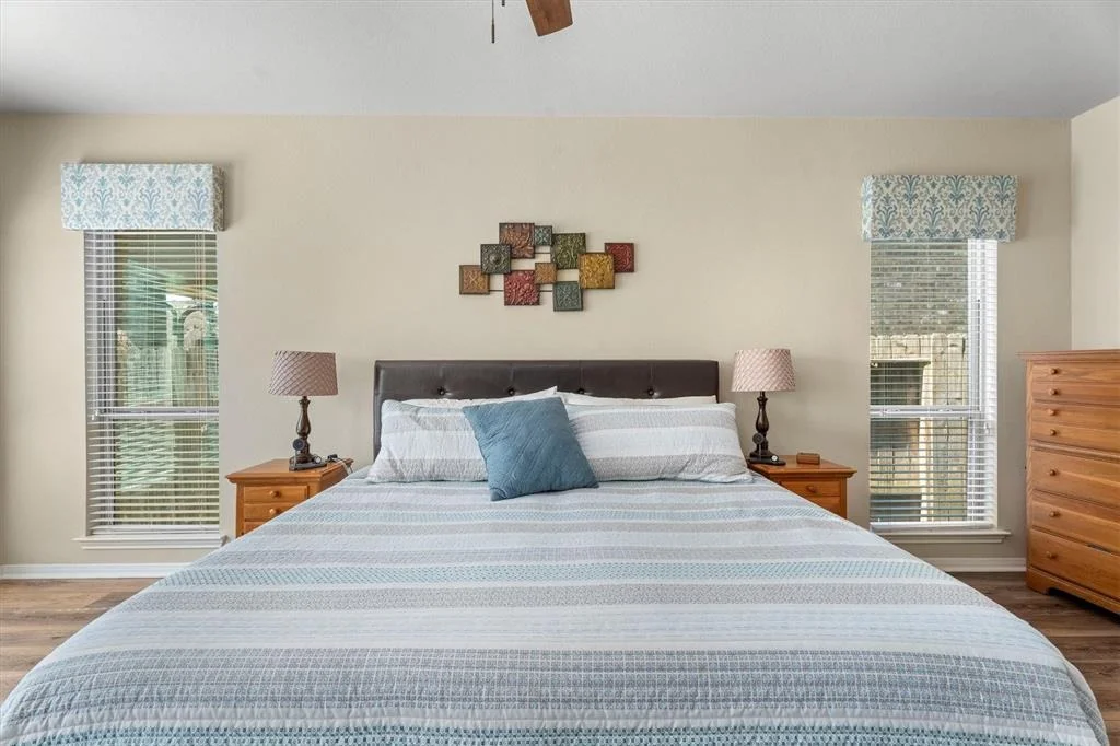 Photo of 2463 Garden Falls Drive