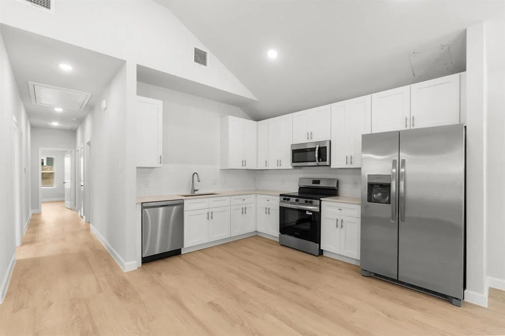 Photo of 16955 Balmoral