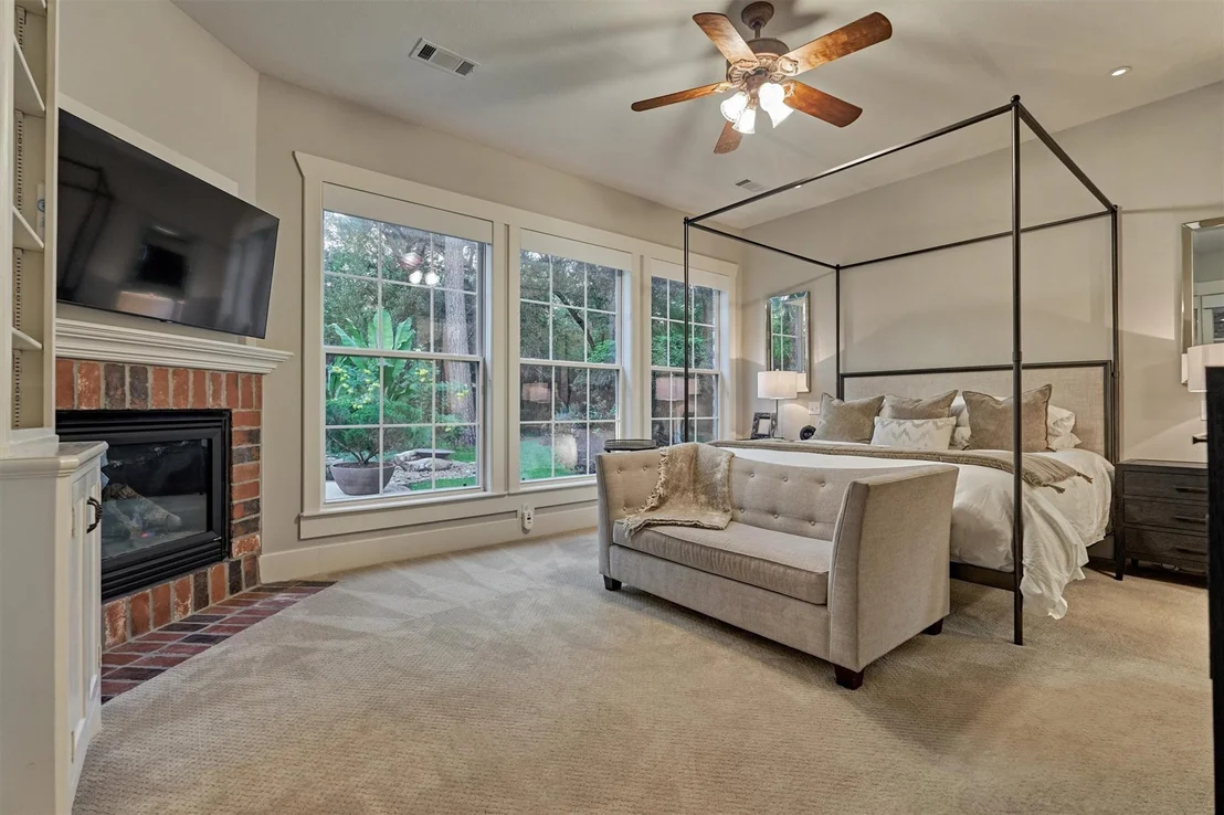 Photo of 10928 Lake Forest Drive