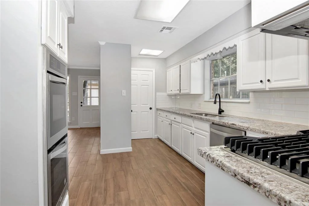 Photo of 427 Pebblebrook Drive
