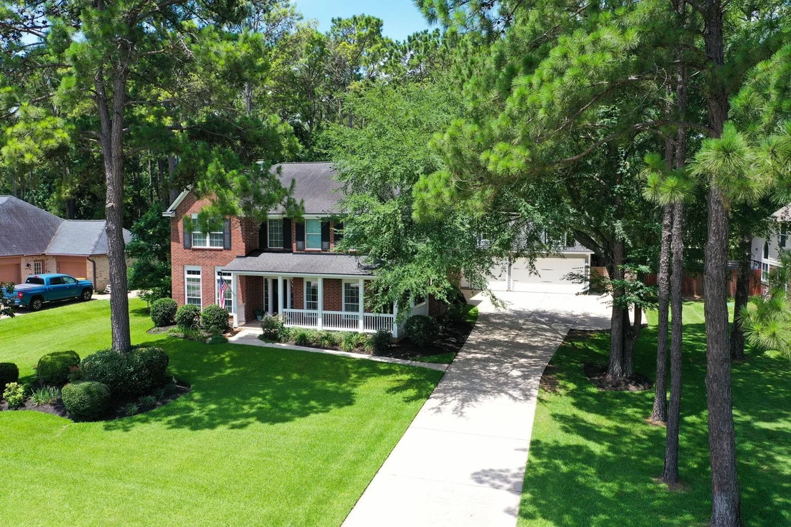 Photo of 40407 Manor Drive