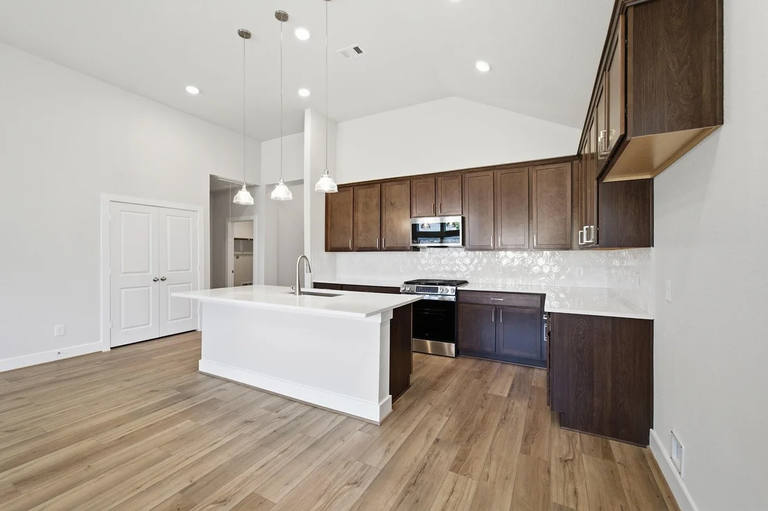Photo of 826 White Pine Haven Ln