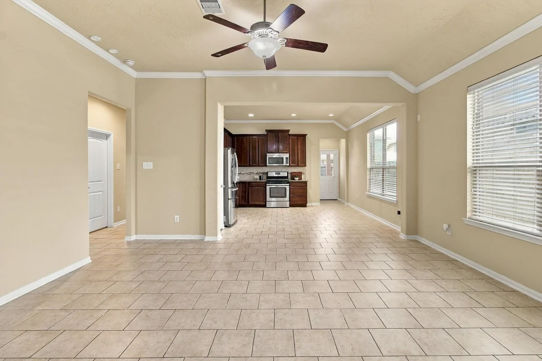 Photo of 8117 E Pine Creek Bend