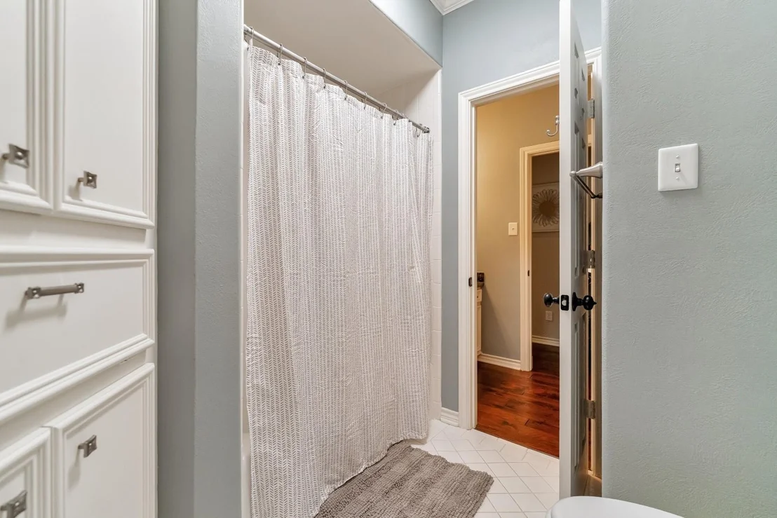 Photo of 8311 Shoregrove Drive