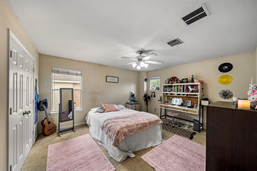 Photo of 15622 Clear Pointe Drive