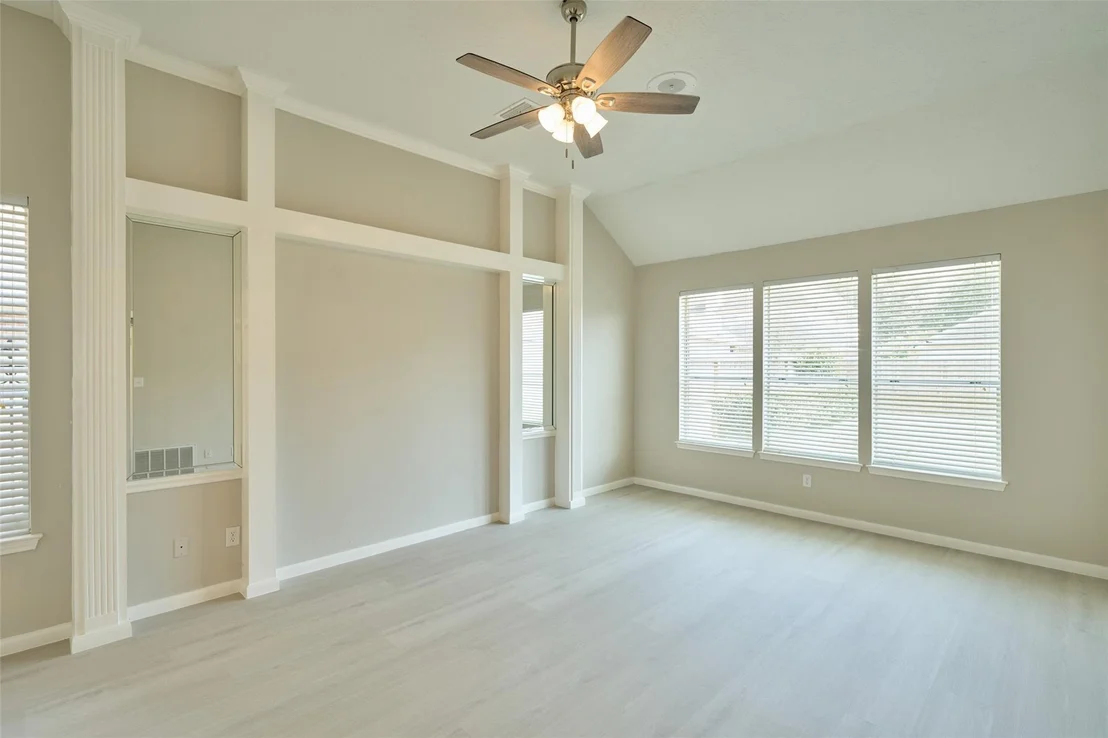 Photo of 12415 Shadowknoll Drive