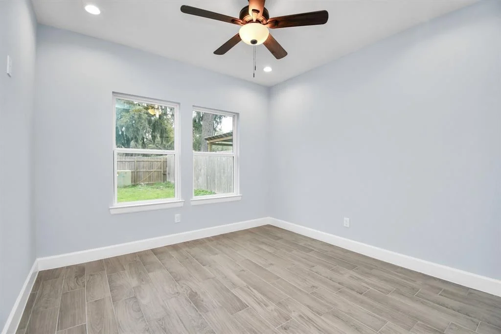Photo of 226 Edgewater Drive