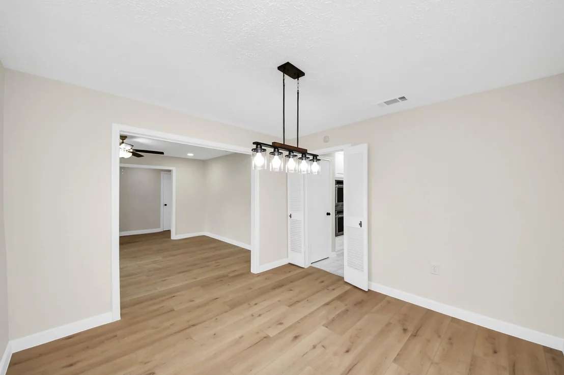 Photo of 25511 Many Oak Drive