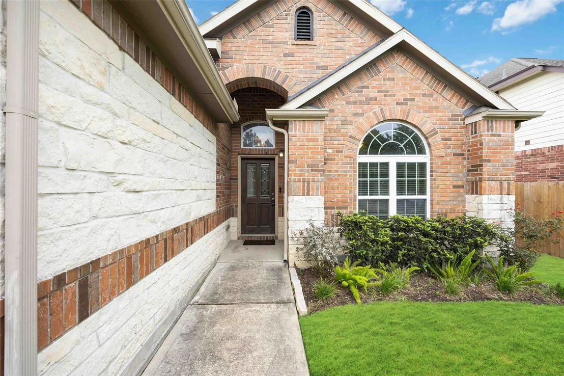 Photo of 21290 Auburn Fields Drive