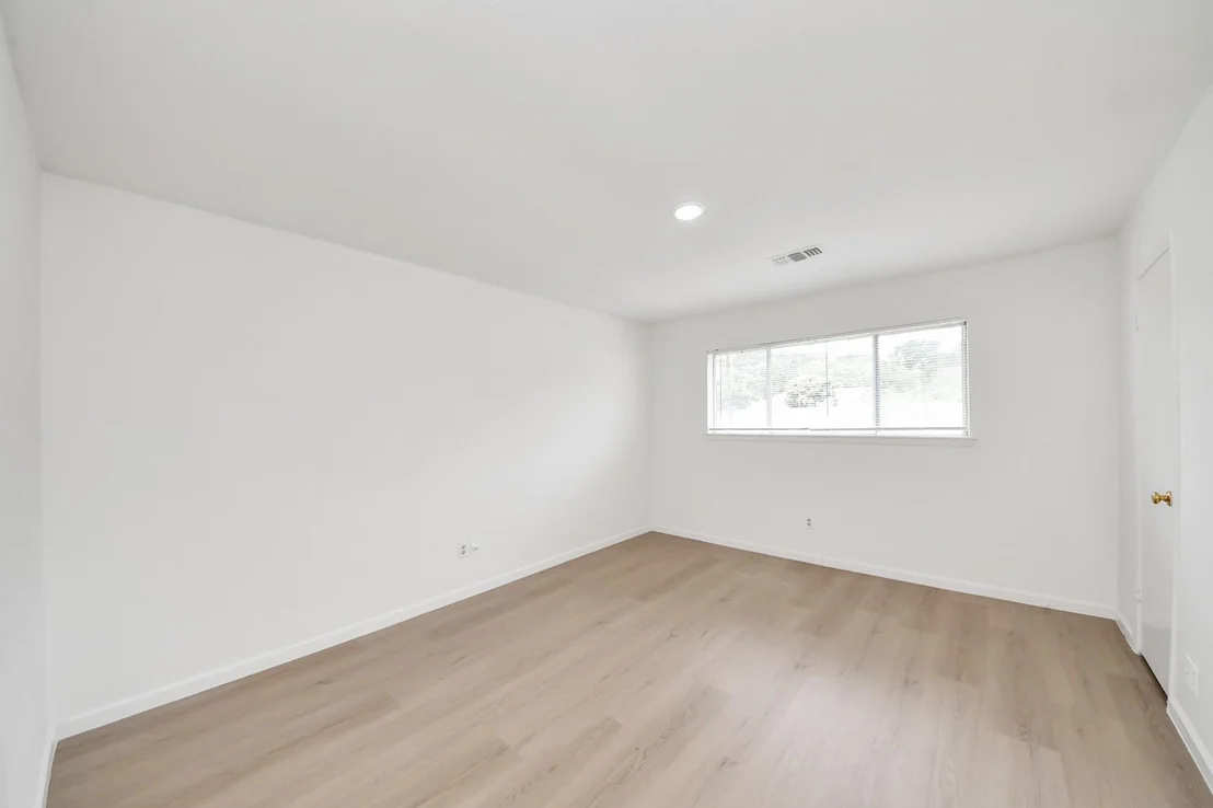 Photo of 7230 Pella Drive