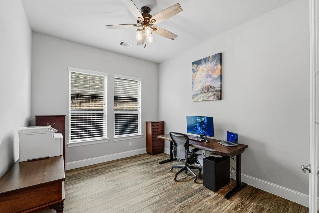 Photo of 3618 Edison Lane