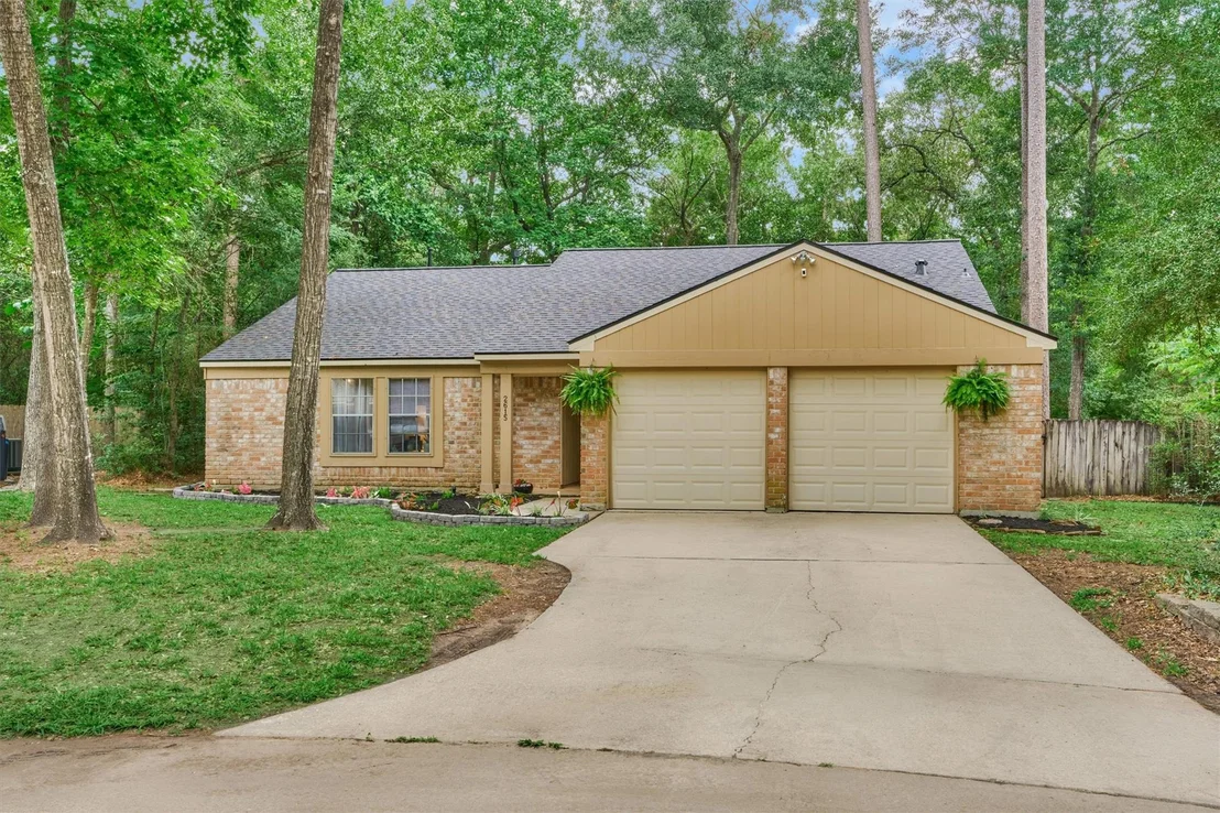 Photo of 2615 Rosewood Place