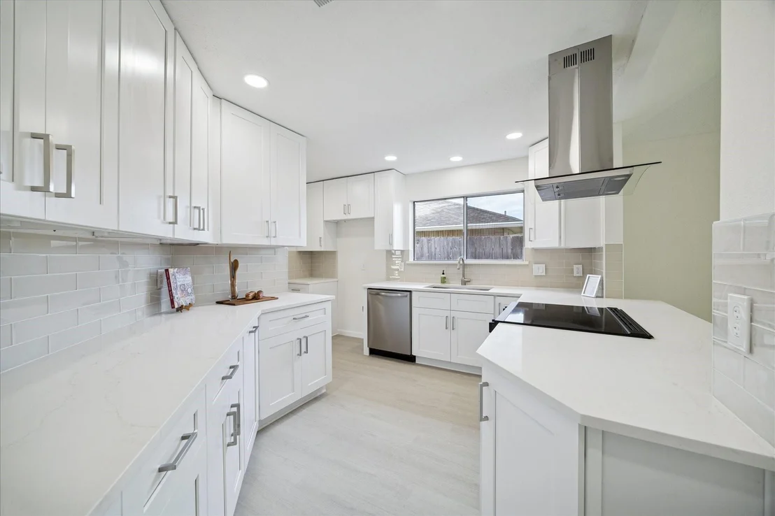 Photo of 9742 Shell Rock Road