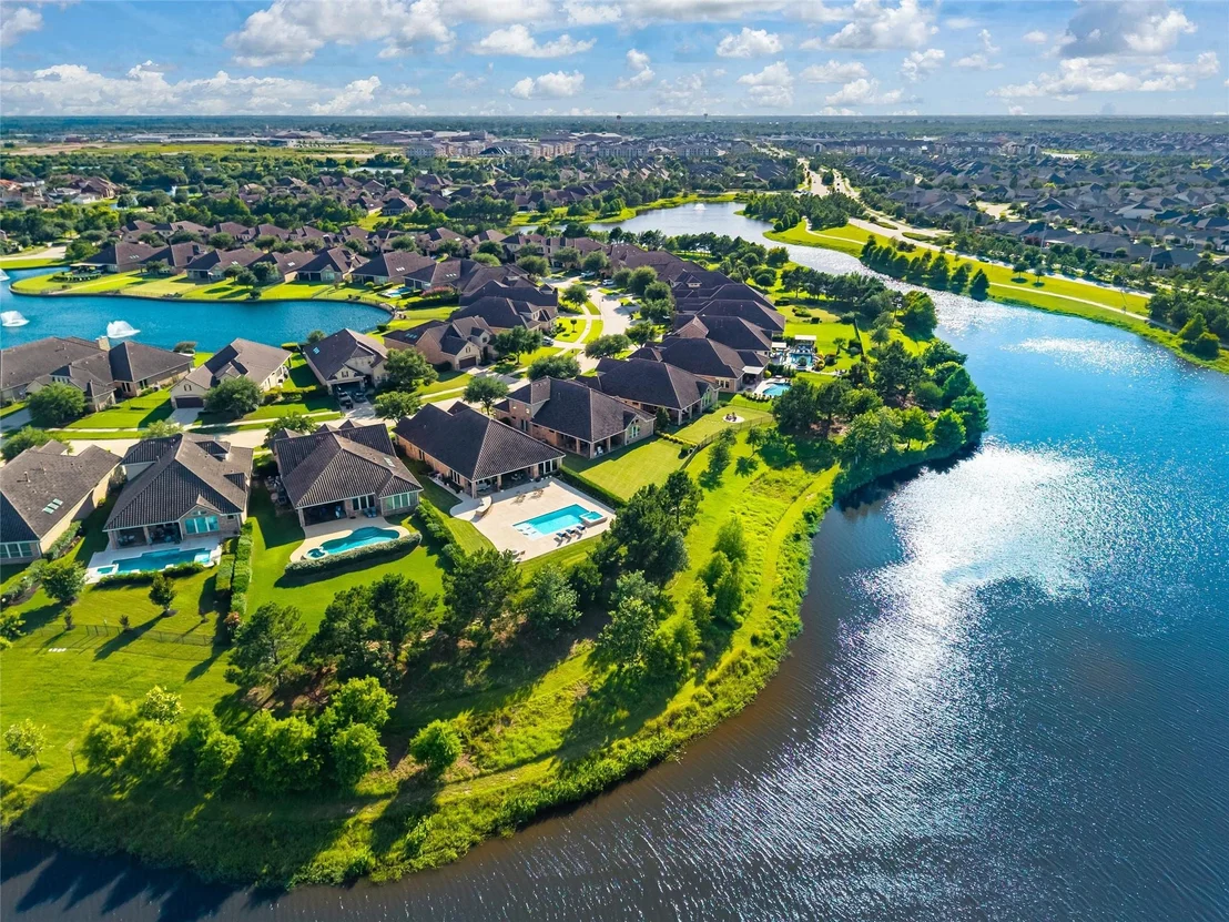 Photo of 87 Lake View Loop