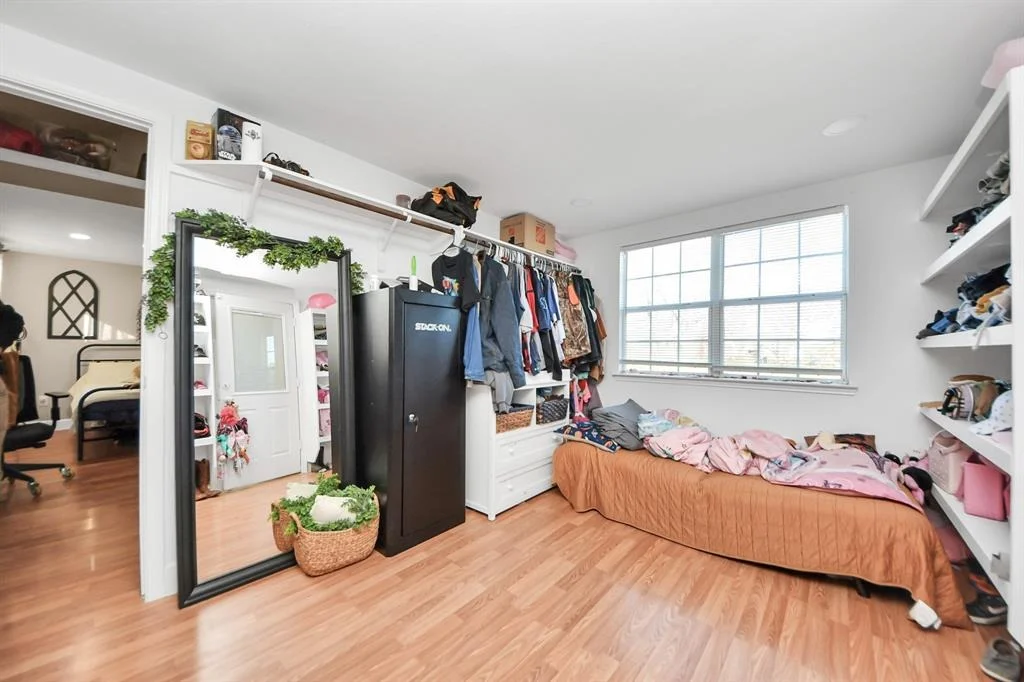 Photo of 906 Misty Way Drive