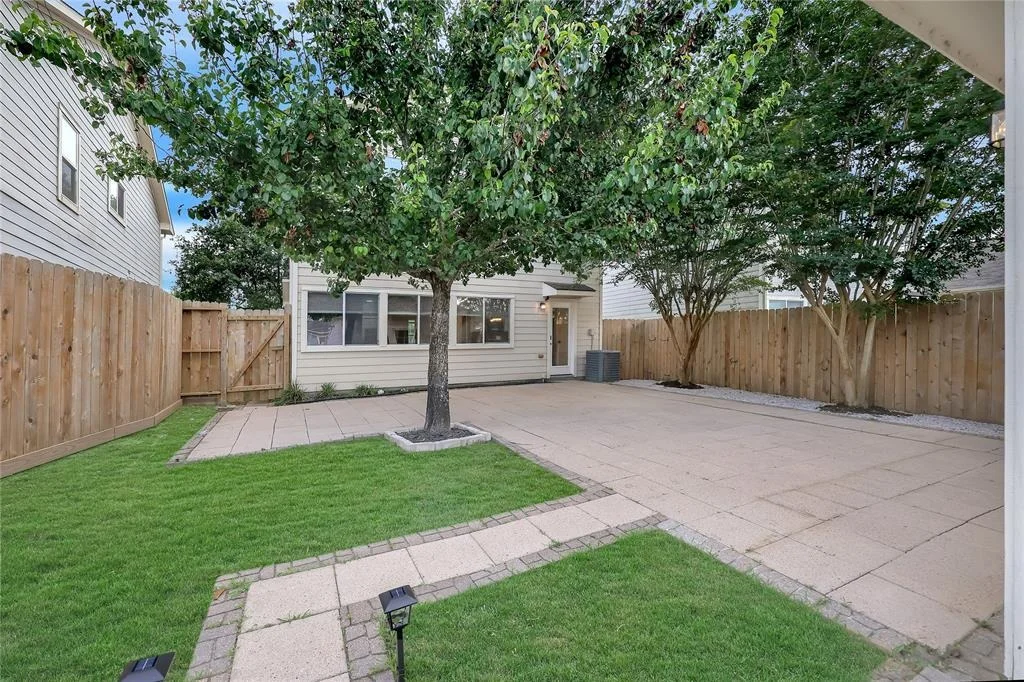 Photo of 1611 Palcio Real Drive