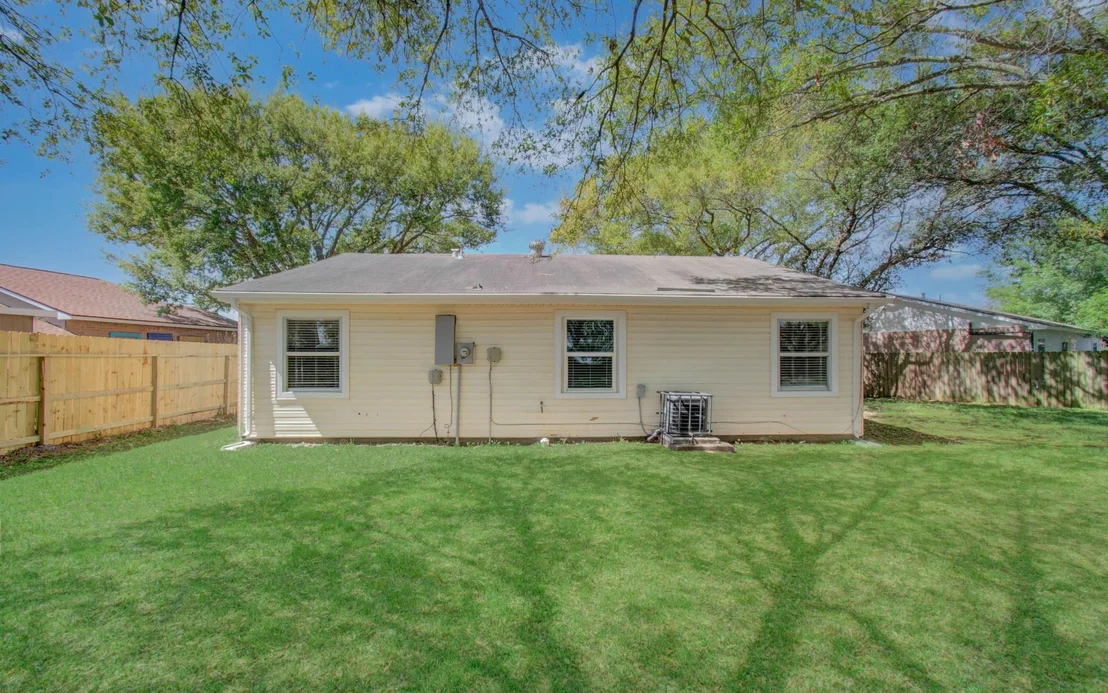 Photo of 24022 Four Sixes Lane