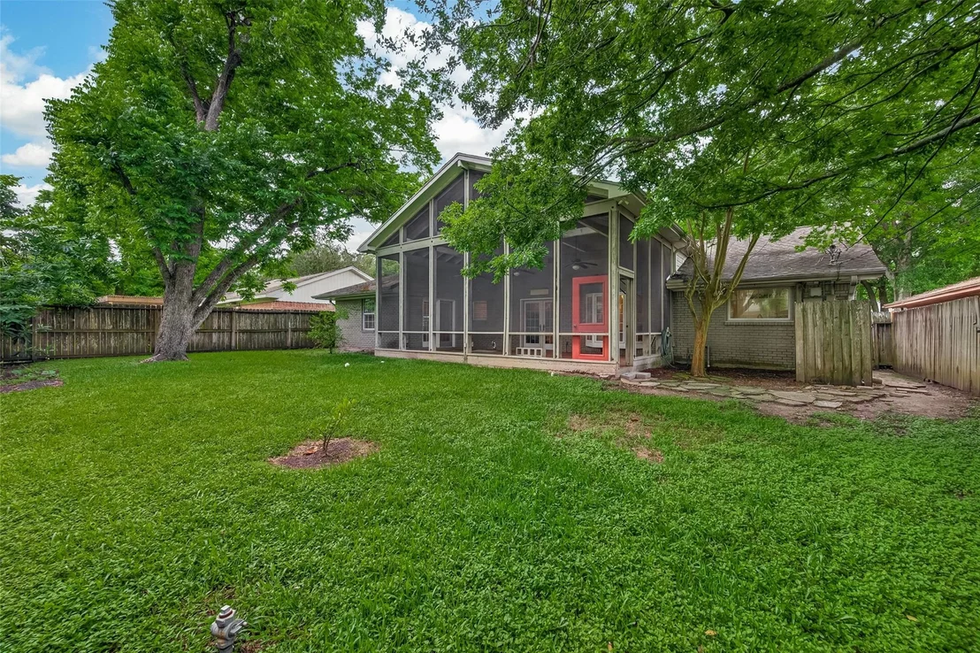 Photo of 10807 Oasis Drive