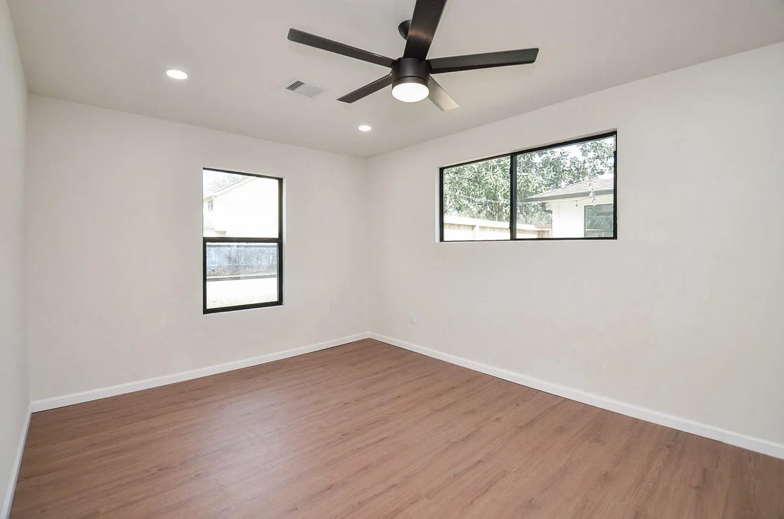 Photo of 1429 Heights Drive