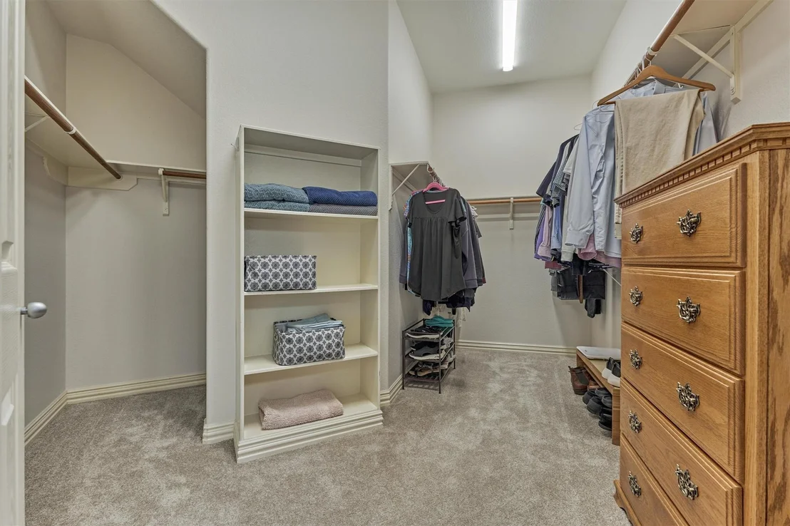 Photo of 11 N French Oaks Circle
