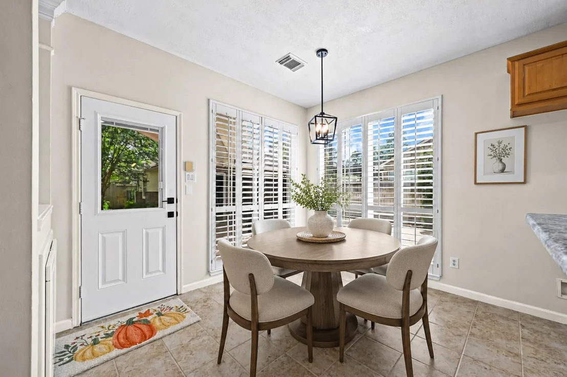 Photo of 14803 Cantwell Bend
