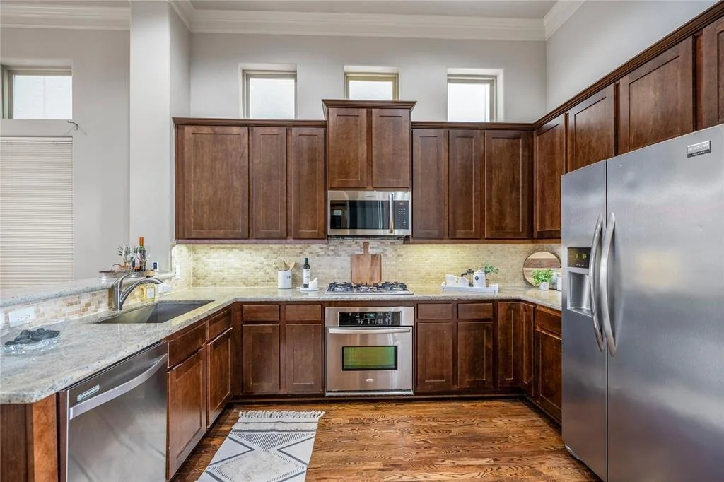 Photo of 10913 Upland Park