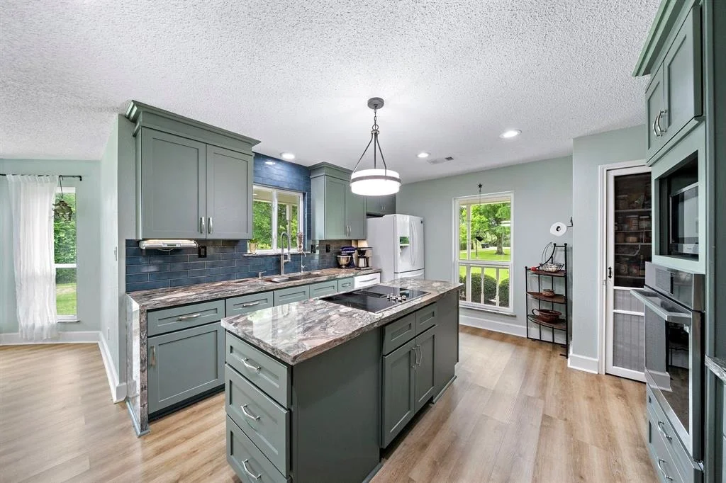 Photo of 927 County Road 423