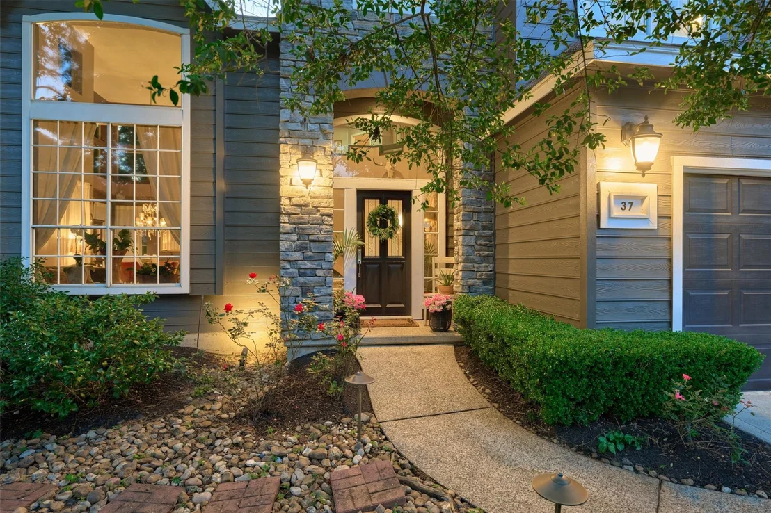 Photo of 37 Pinepath Place