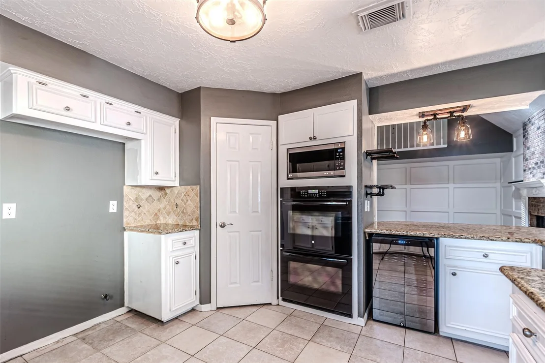 Photo of 8211 Riverglade Drive