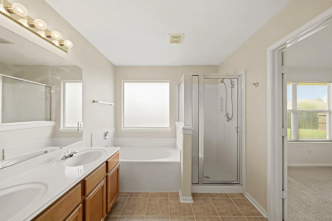 Photo of 2715 Silk Tree Lane