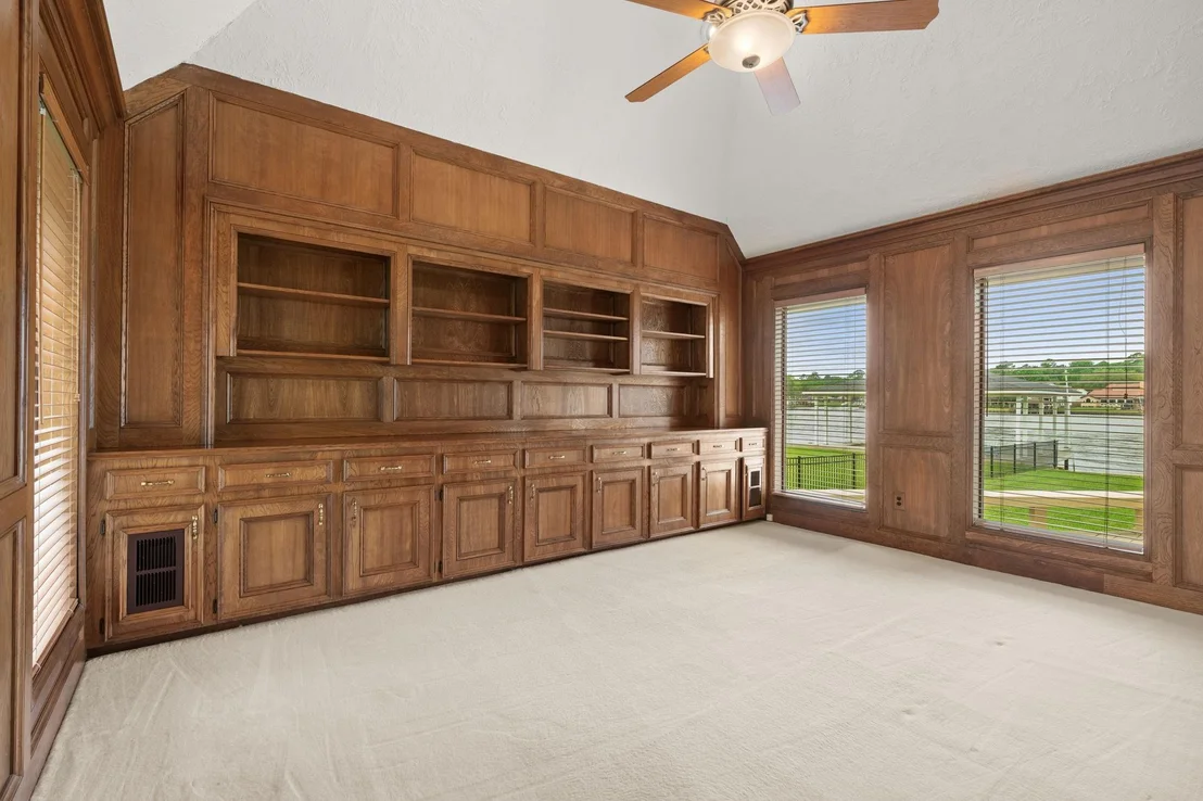 Photo of 154 Lakeside Drive