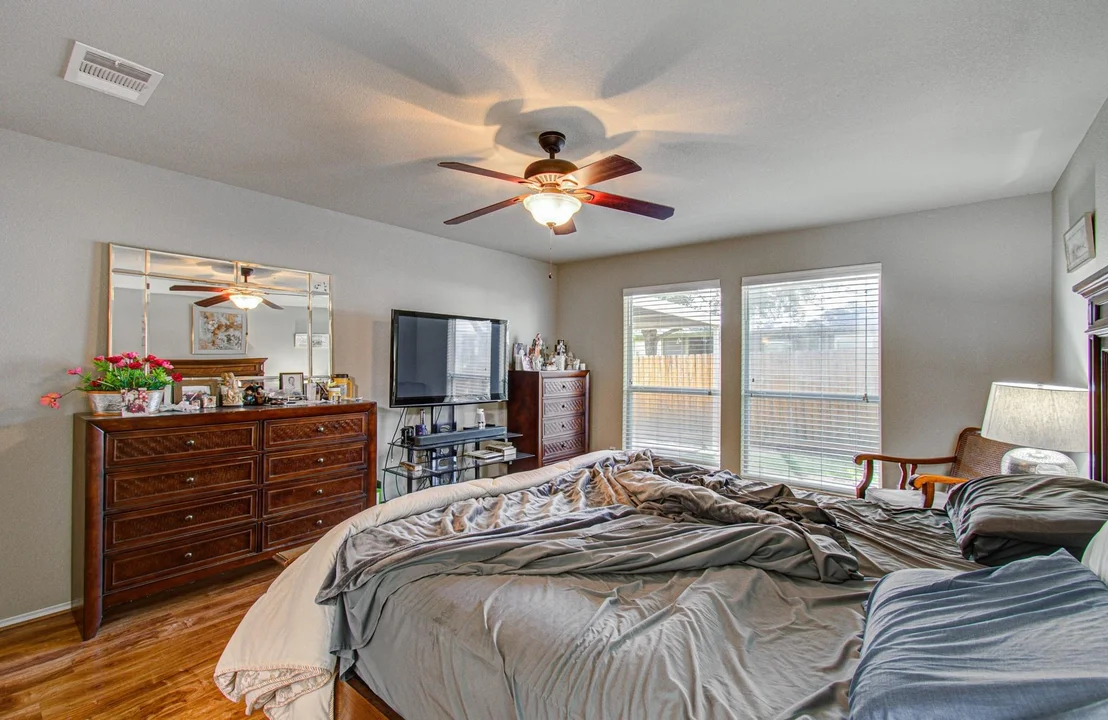 Photo of 957 Oak Terrace Drive