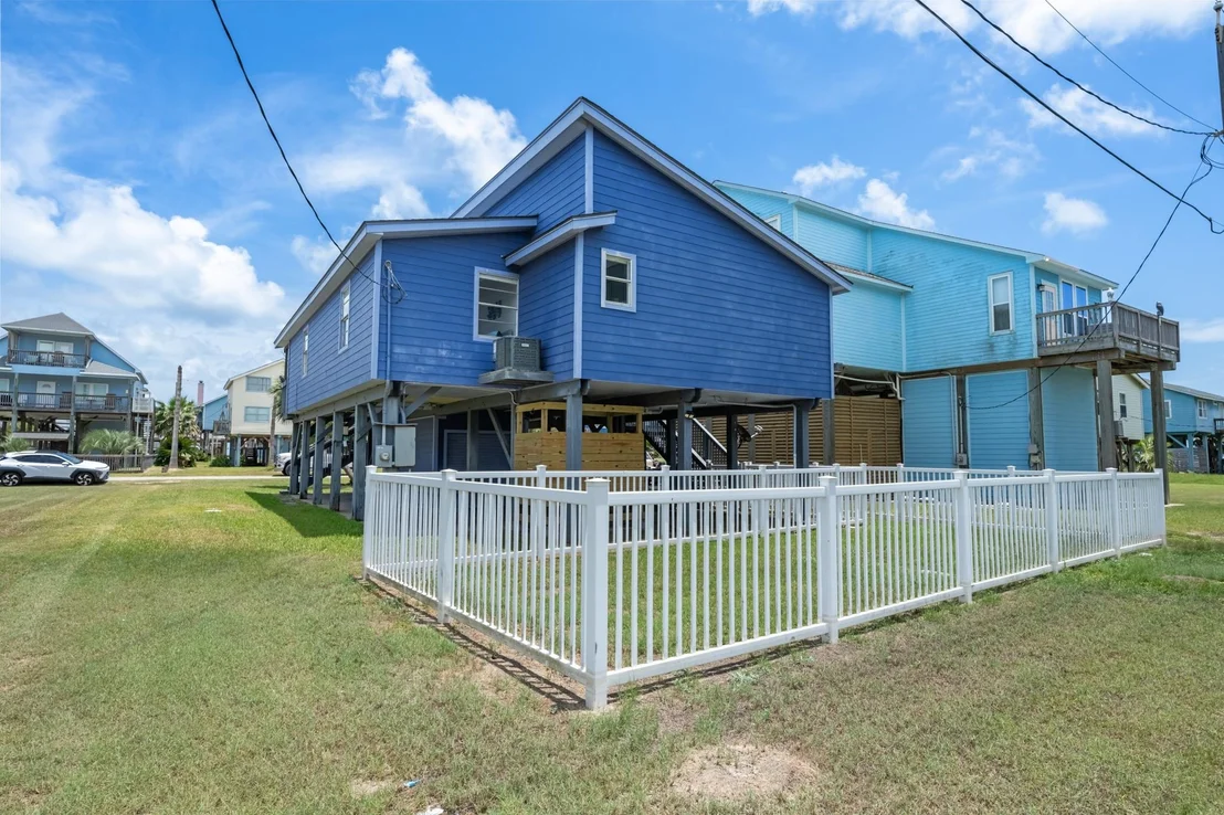 Photo of 12927 Buccaneer Parkway