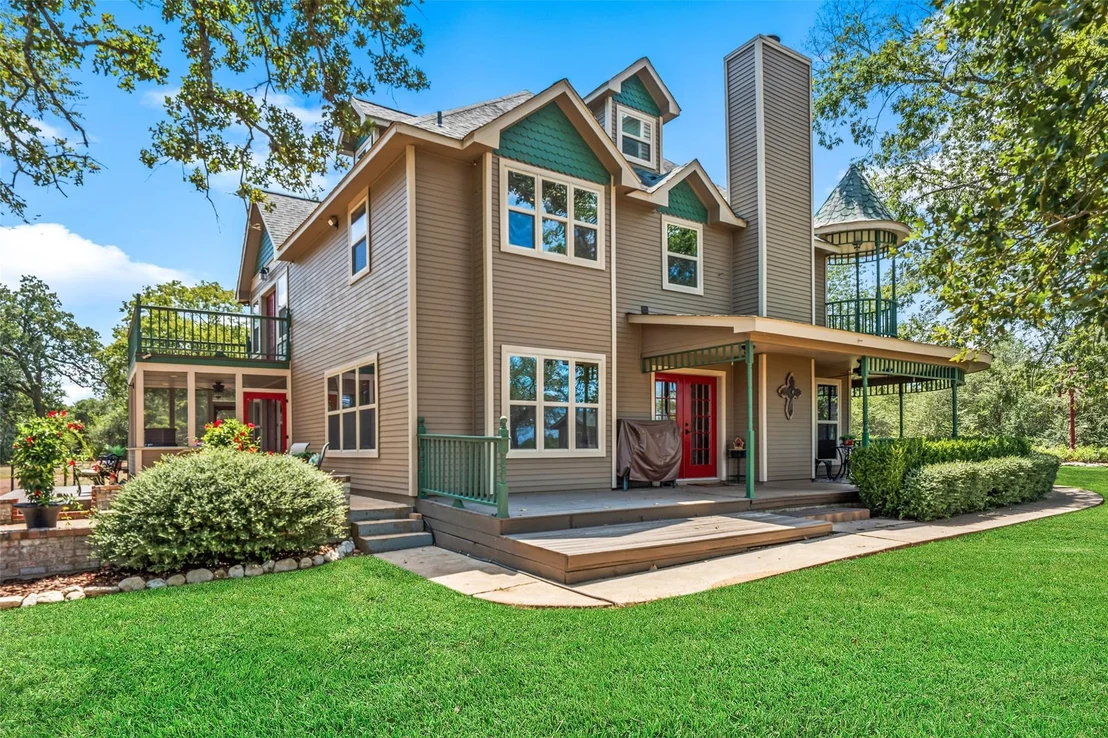 Photo of 25948 Nelson Road