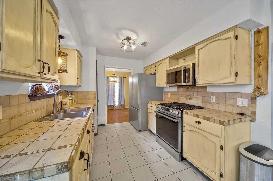 Photo of 3418 Almondwood Drive