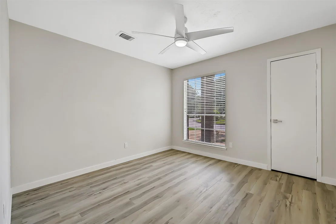 Photo of 3236 Lee Circle