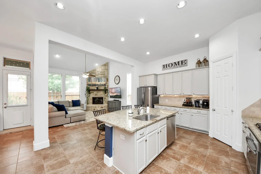 Photo of 2842 Walnut Crest Drive
