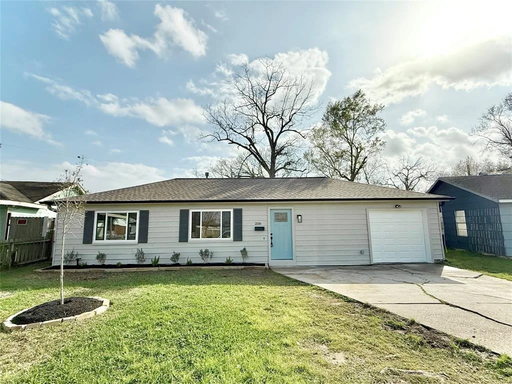 Photo of 2116 Garvey Drive