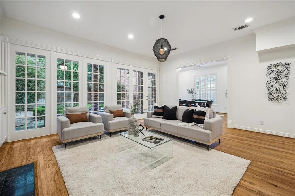 Photo of 2707 Barbara Lane