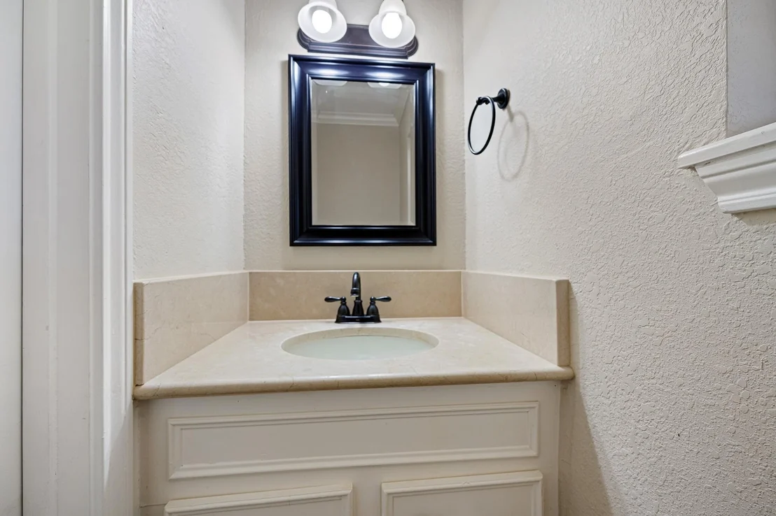 Photo of 1412 Briar Lane