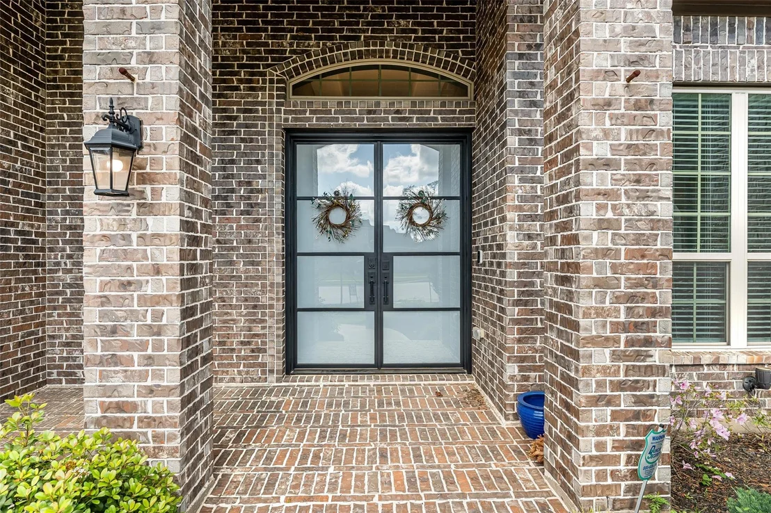 Photo of 1050 Groveton Ridge Lane