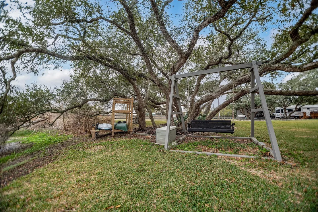 Photo of 1236 Riverside Drive